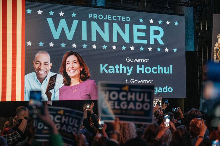 An image shows Gov. Kathy Hochul and Lt. Gov. Antonio Delgado as winners of the general election.